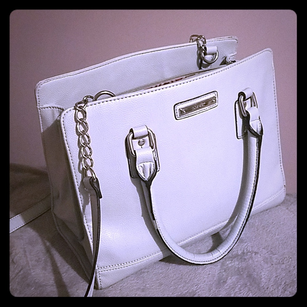 Gently used light gray Nine West purse.